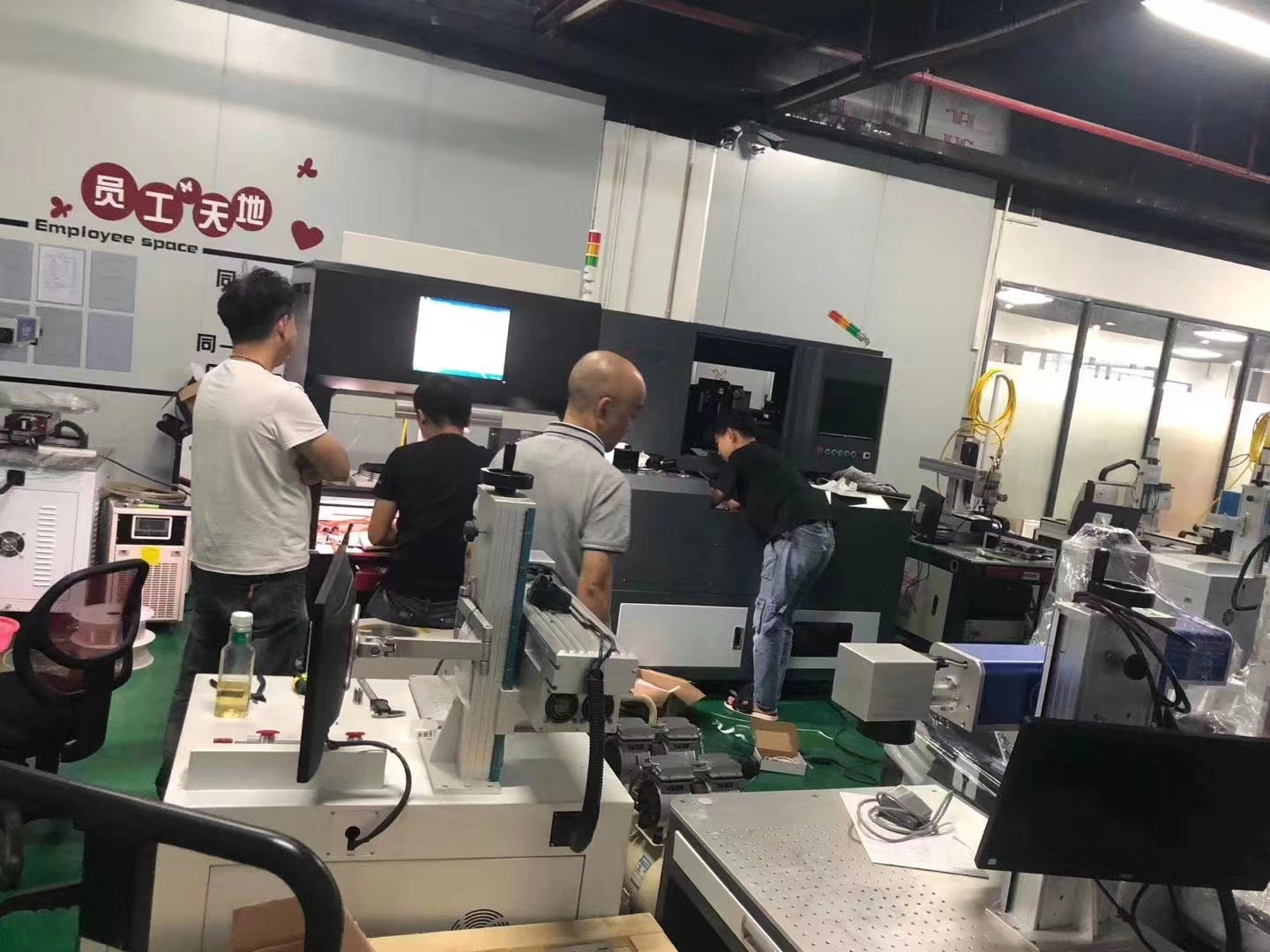 Desktop robotic soldering machine for PCBA production line